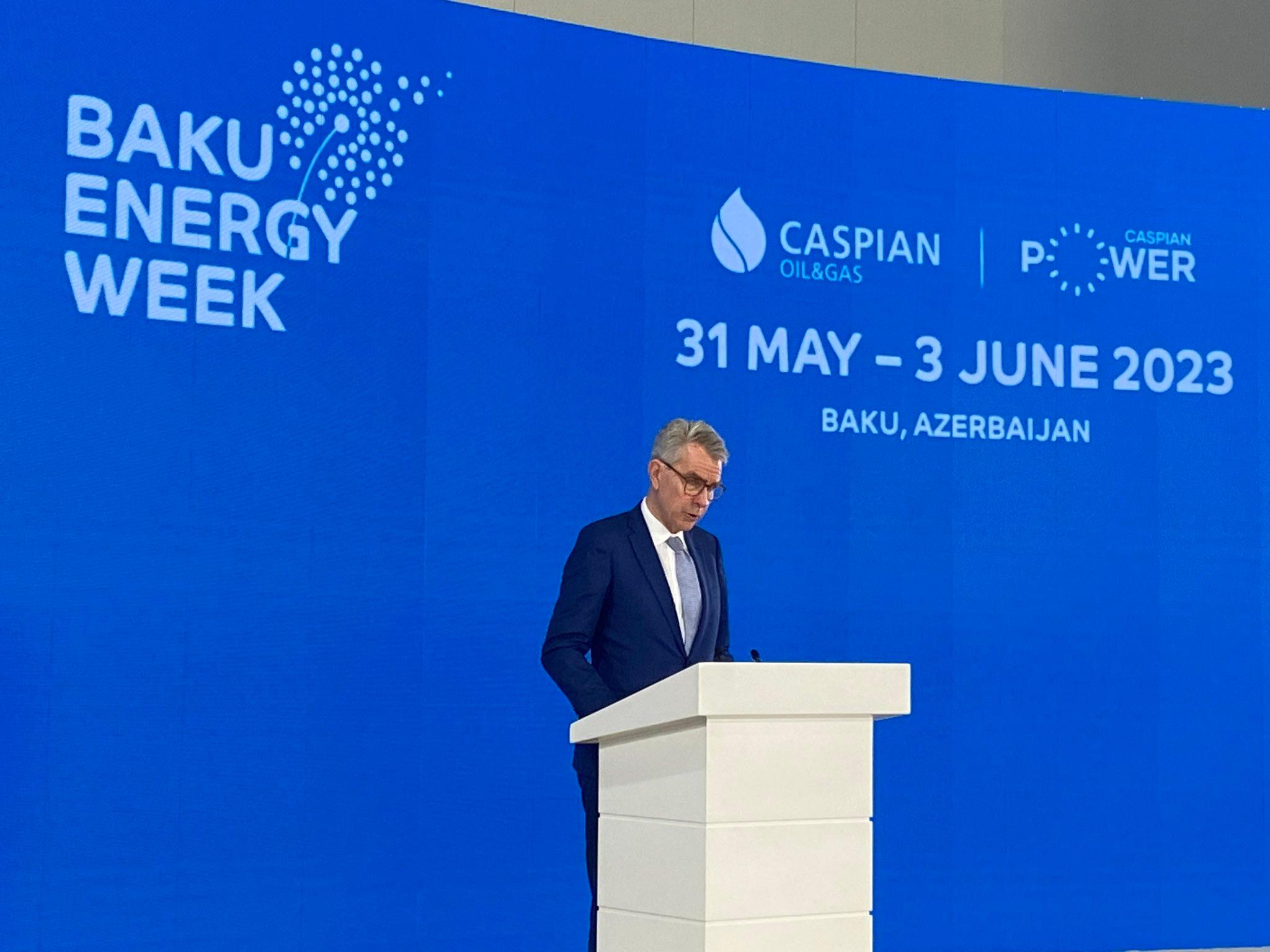 Assistant Secretary Pyatt’s Visit to Baku Highlights Azerbaijan’s Increasing Role in Energy Security