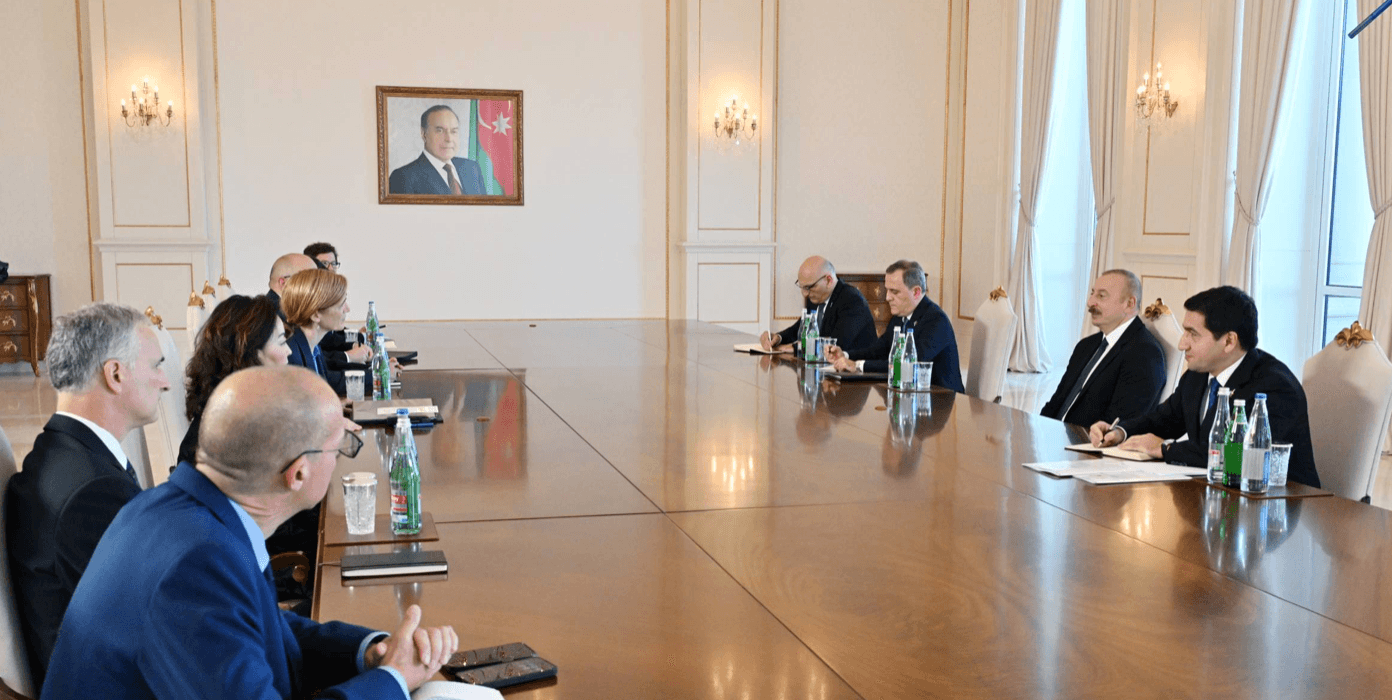 Blinken, Aliyev Discuss Observer Mission to Karabakh as U.S. Steps up Engagement