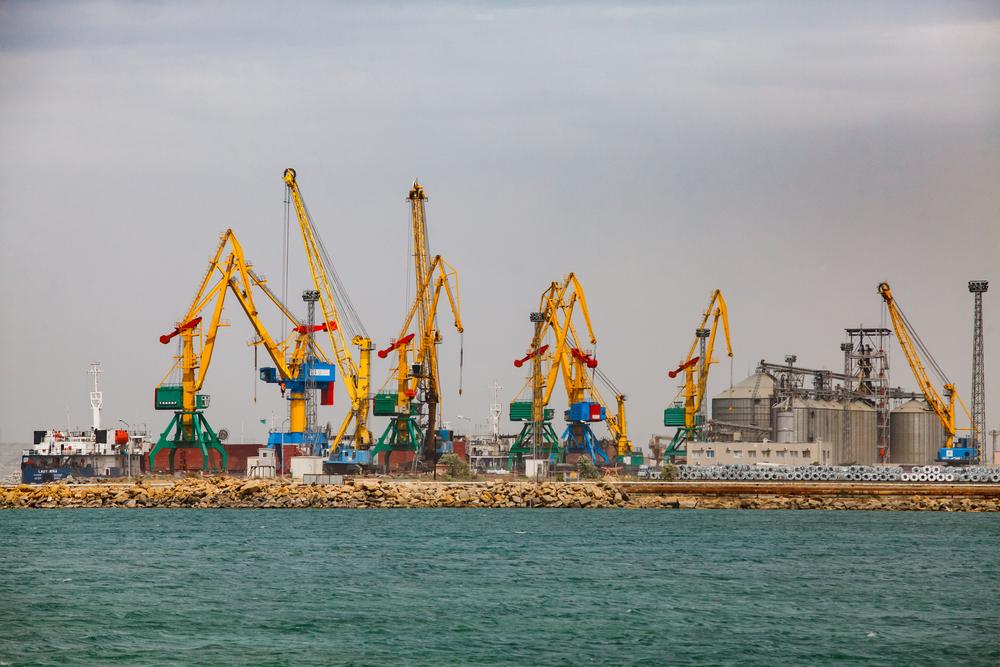 Kazakhstan Revives Abandoned Port and Ships Oil Through the Middle Corridor