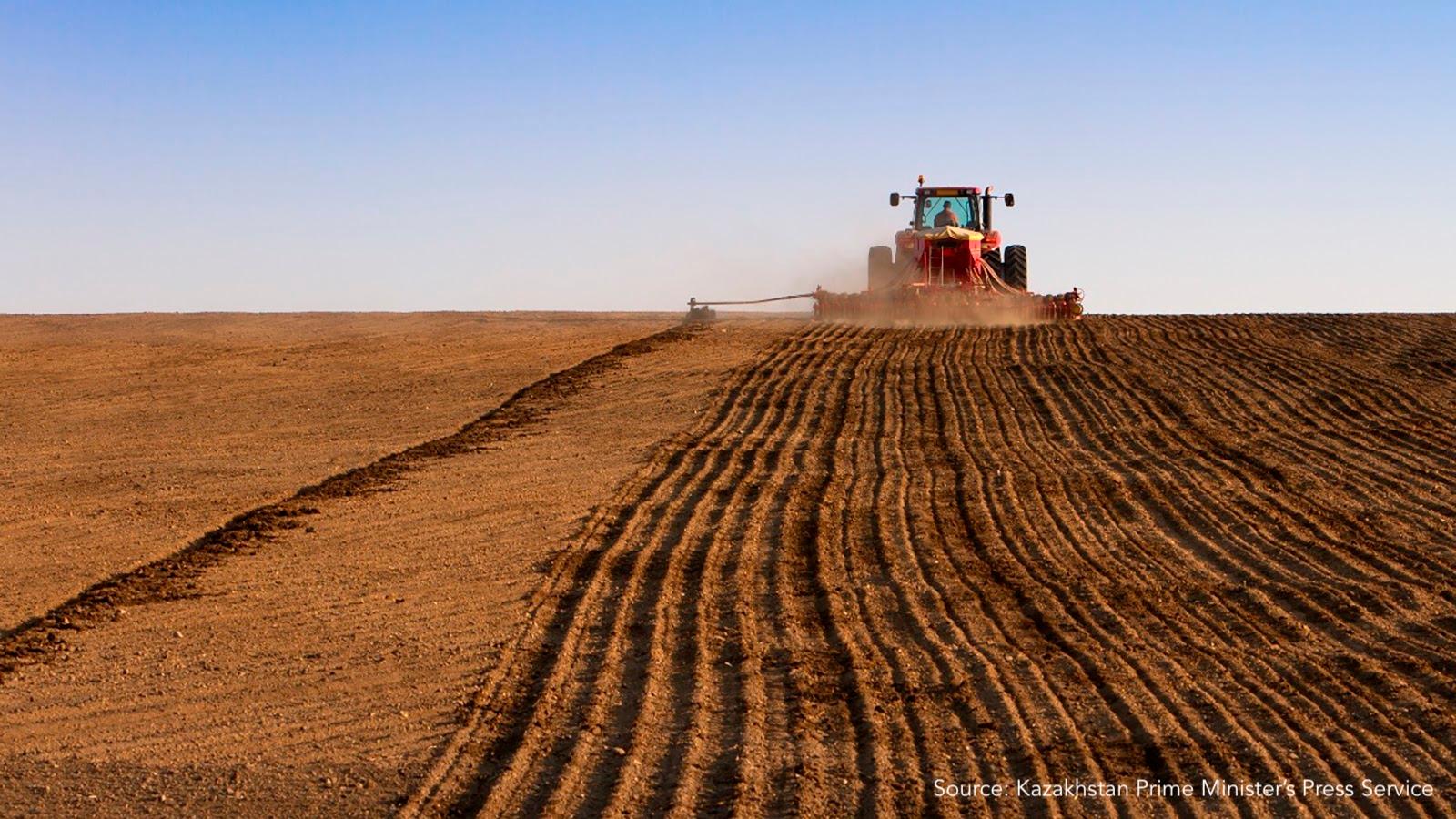 Kazakhstan’s Senate to Review the Bill Banning Foreigners from Purchasing or Leasing Farmland